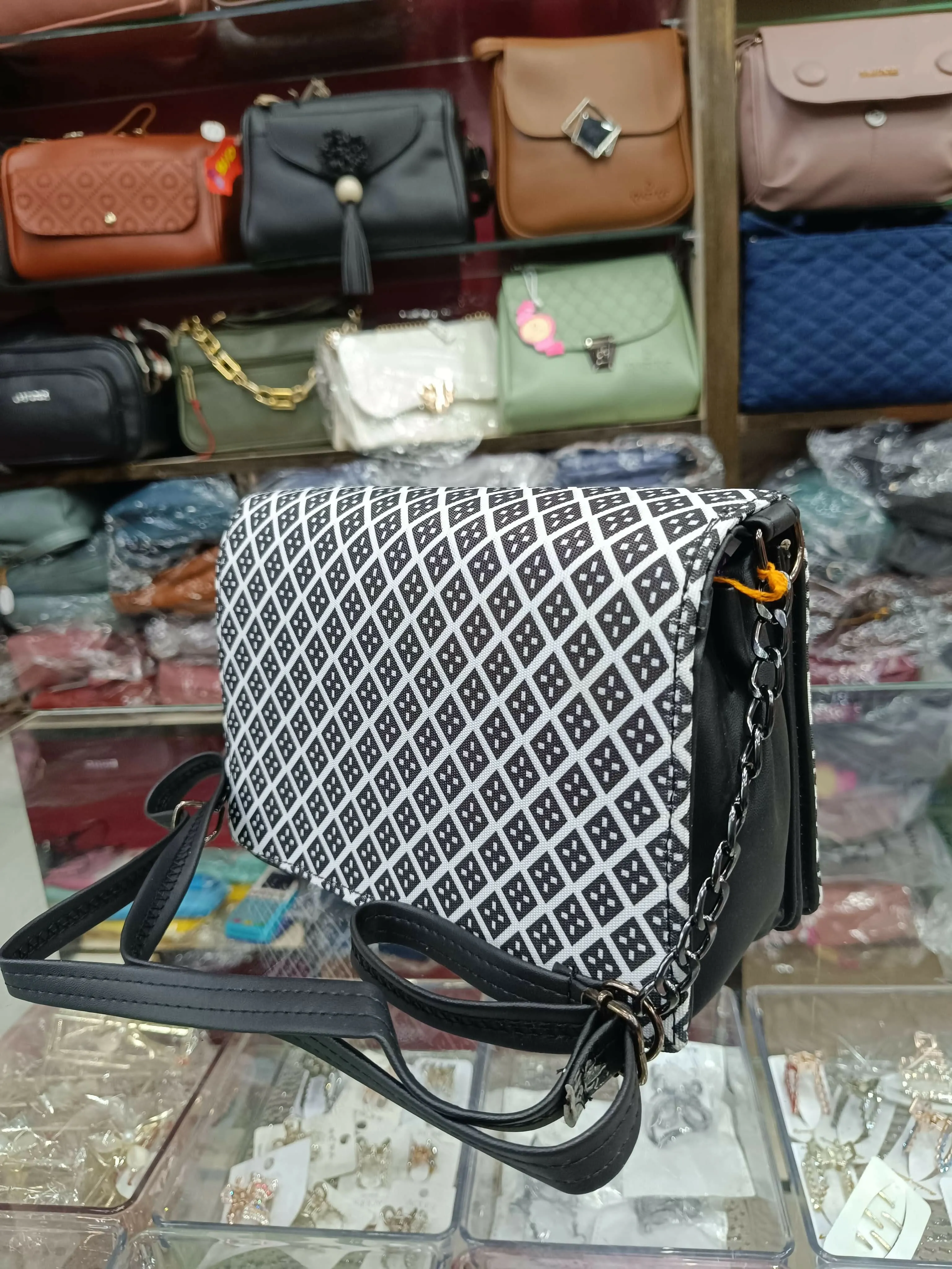 Black and white checks fashion sling bag for women / girls