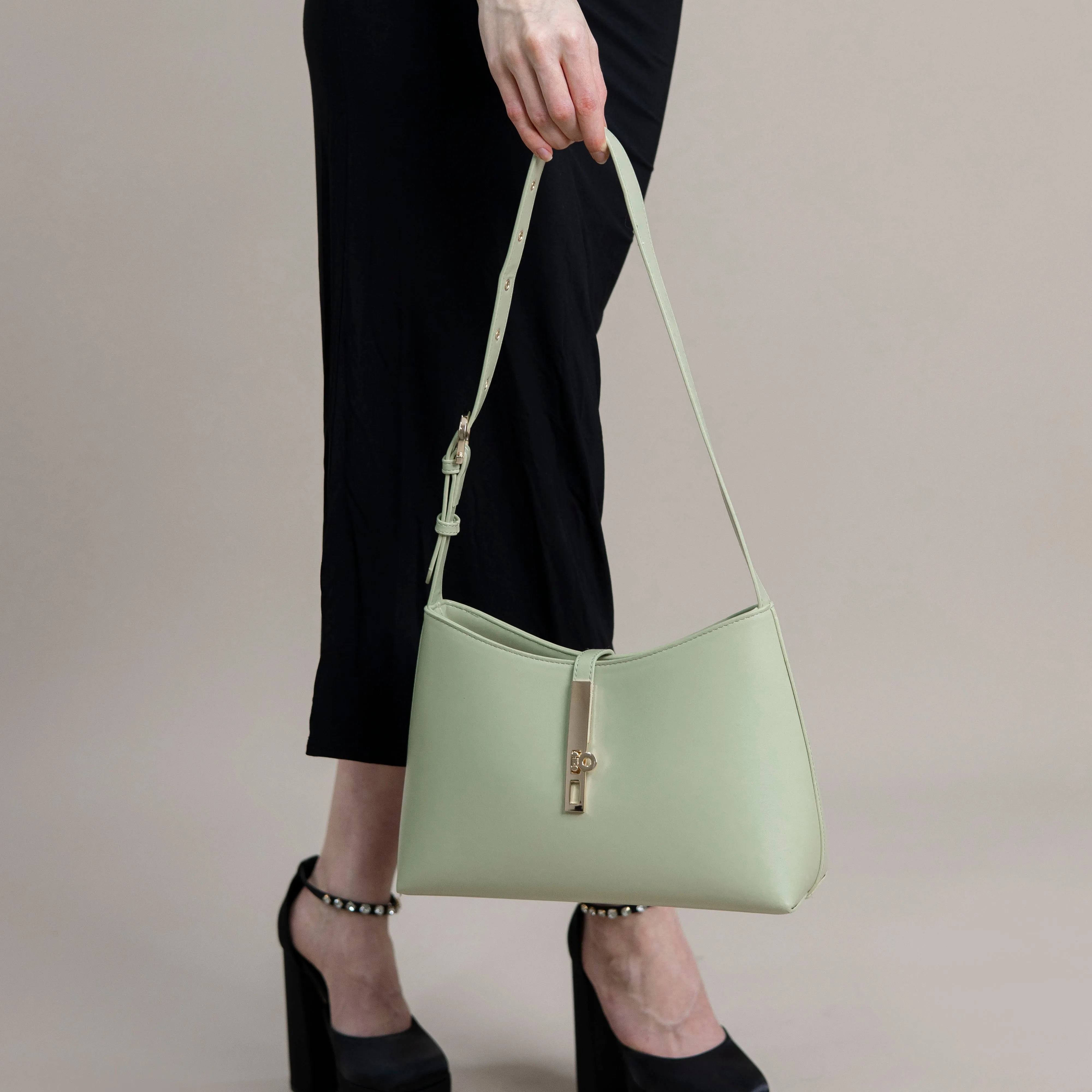 F.timber Sha Top Handle Handbag