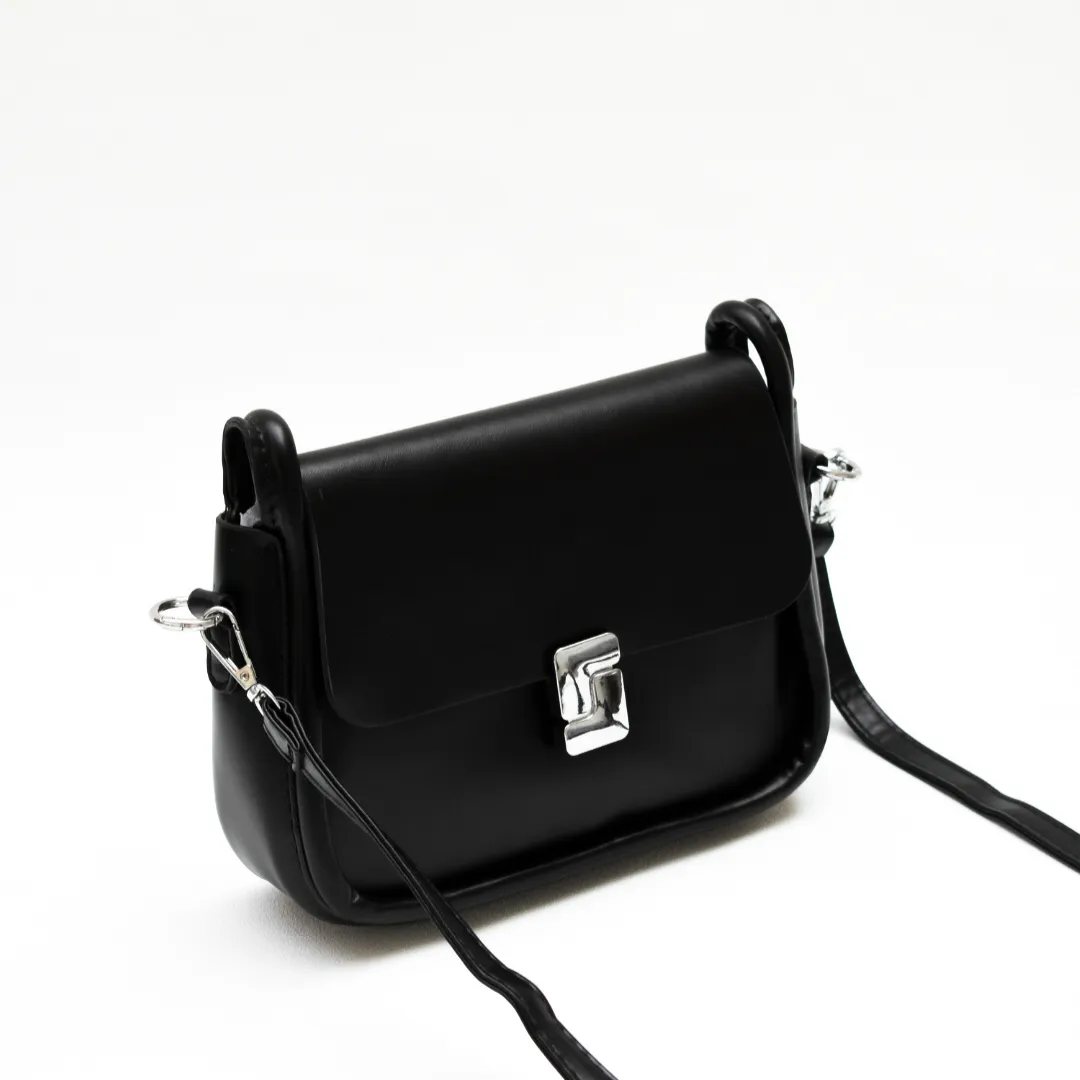 Modern Elegance Crossbody Bag Black