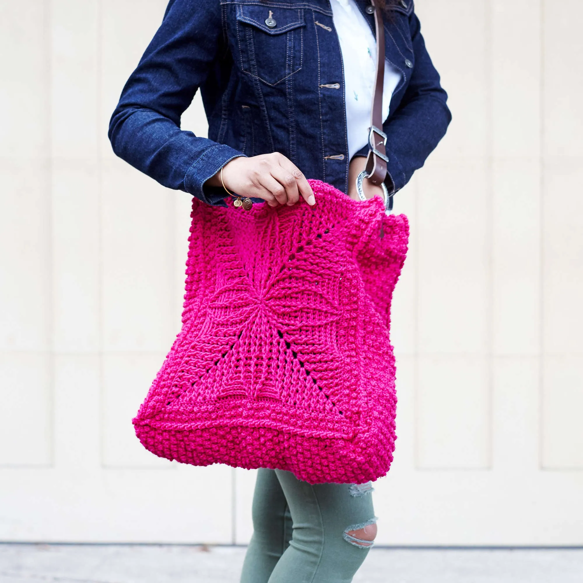 Red Heart Crochet Chic Carry-all Bag