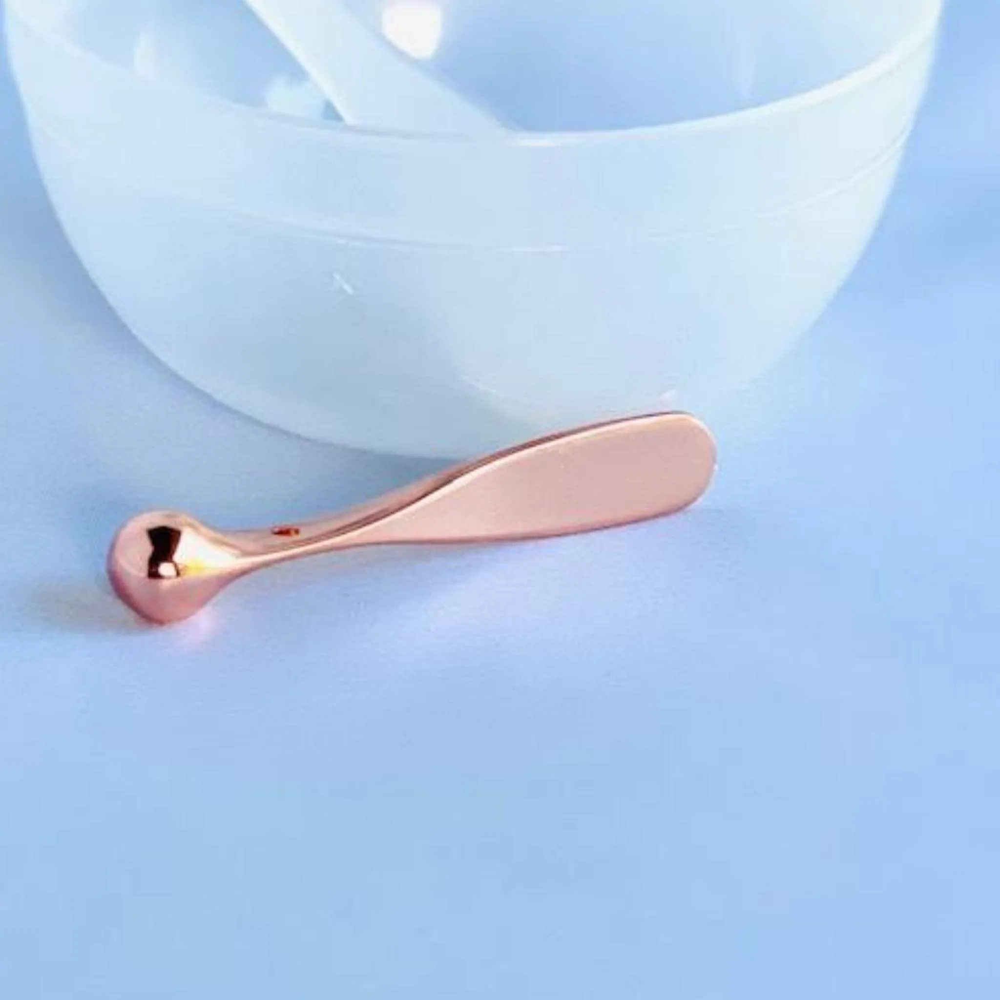 Rose Gold Beauty Wand