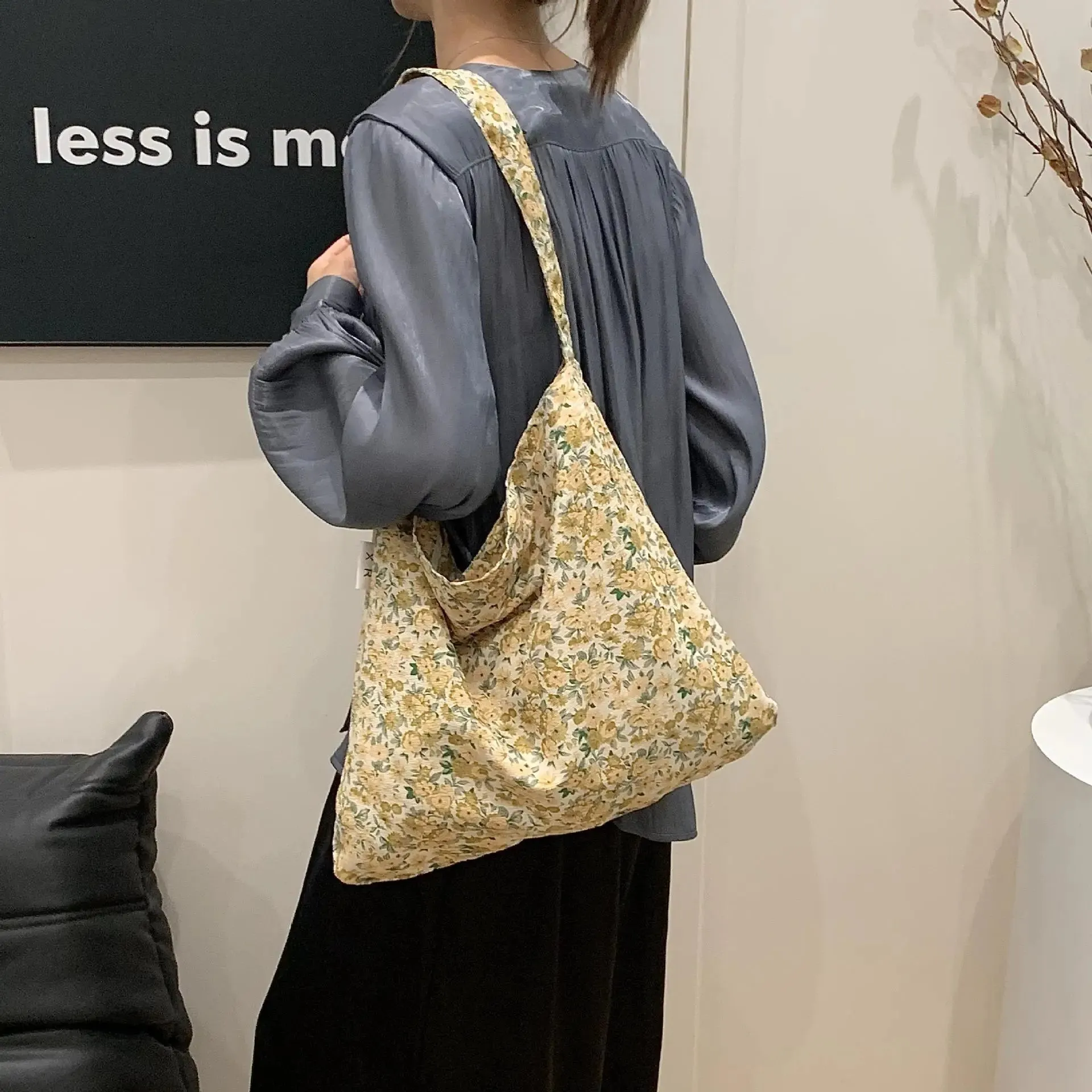 Sohiwoo Fashionable Versatile Floral Bag Thin Cotton Bag Large-capacity Retro Literary Shoulder Crossbody Bag Lazy Style Tote Bag